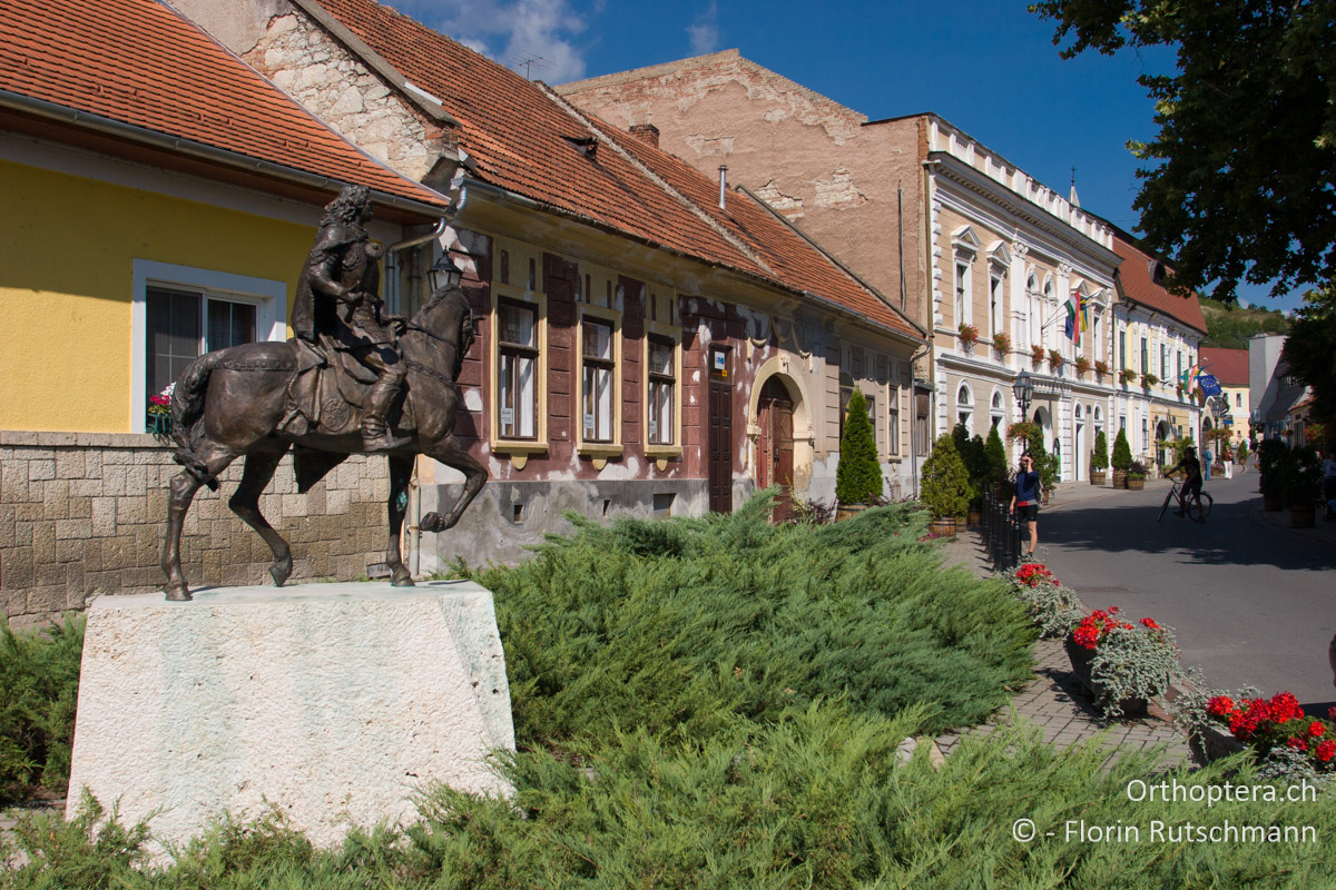 31.07.2007 Fussgängerzone in der Innenstadt von Tokaj, die seit 2002 Teil des UNESCO Weltkulturerbes ist. Ungarn