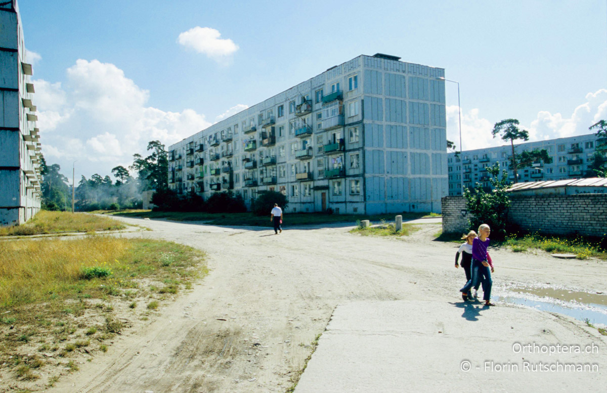 27.08.2004 Von den Russen für ihre Marineoffiziere erbaute Plattenbausiedlung in Liepāja. Lettland