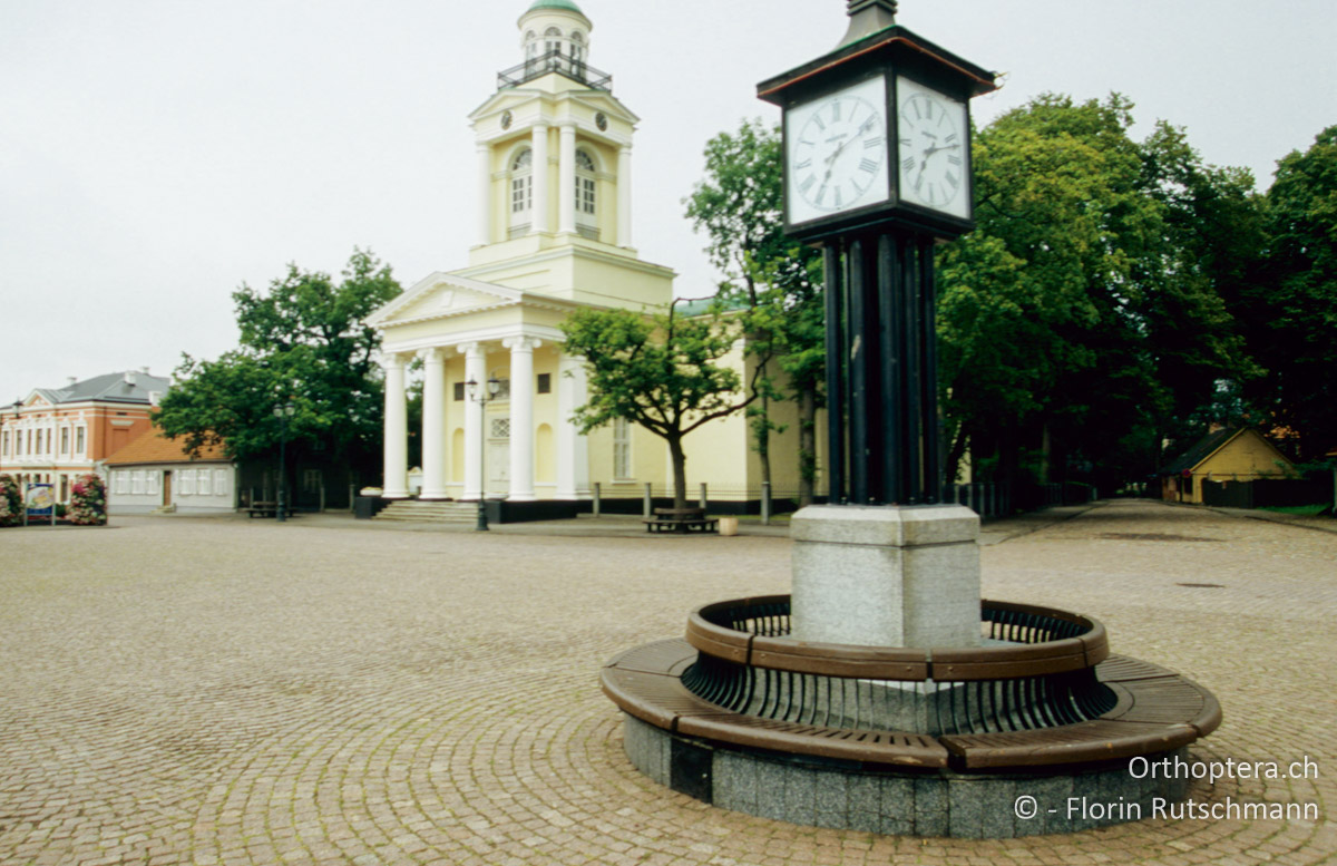25.08.2004 Die evangelische St. Nikolauskirche im Zentrum von Ventspils. Eines der wenigen Gebäude, die nicht an russische Indusriearchitektur erinnern. Lettland