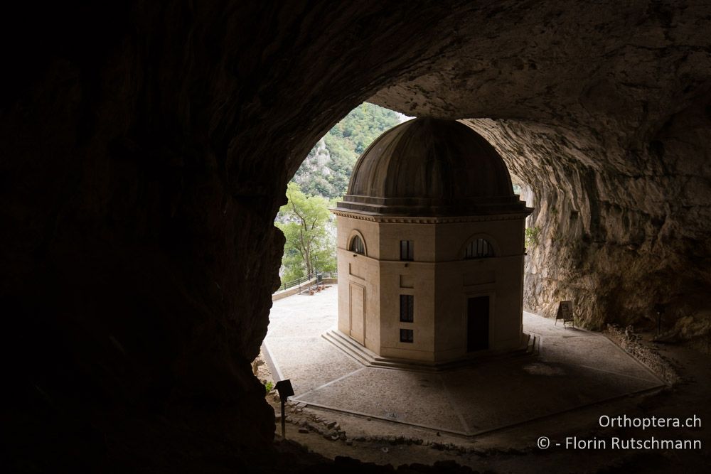 Kapelle bei der Grotto di Frasassi - IT, Marken, Fabriano, 03.10.2014