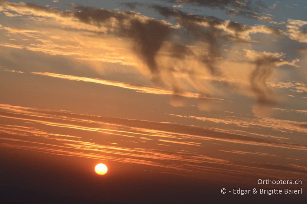 Herrlicher Sonnenuntergang in den Bergen - HR, Primorje-gorski Kotar, Mala Učka, 22.06.2016