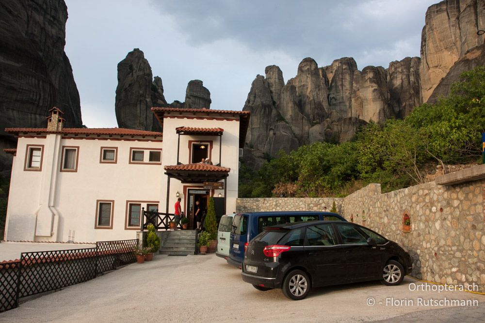 Unsere Unterkunft mitten zwischen den beeindruckenden Felsen von Meteora - GR, Thessalien, Kastraki, 12.07.2013